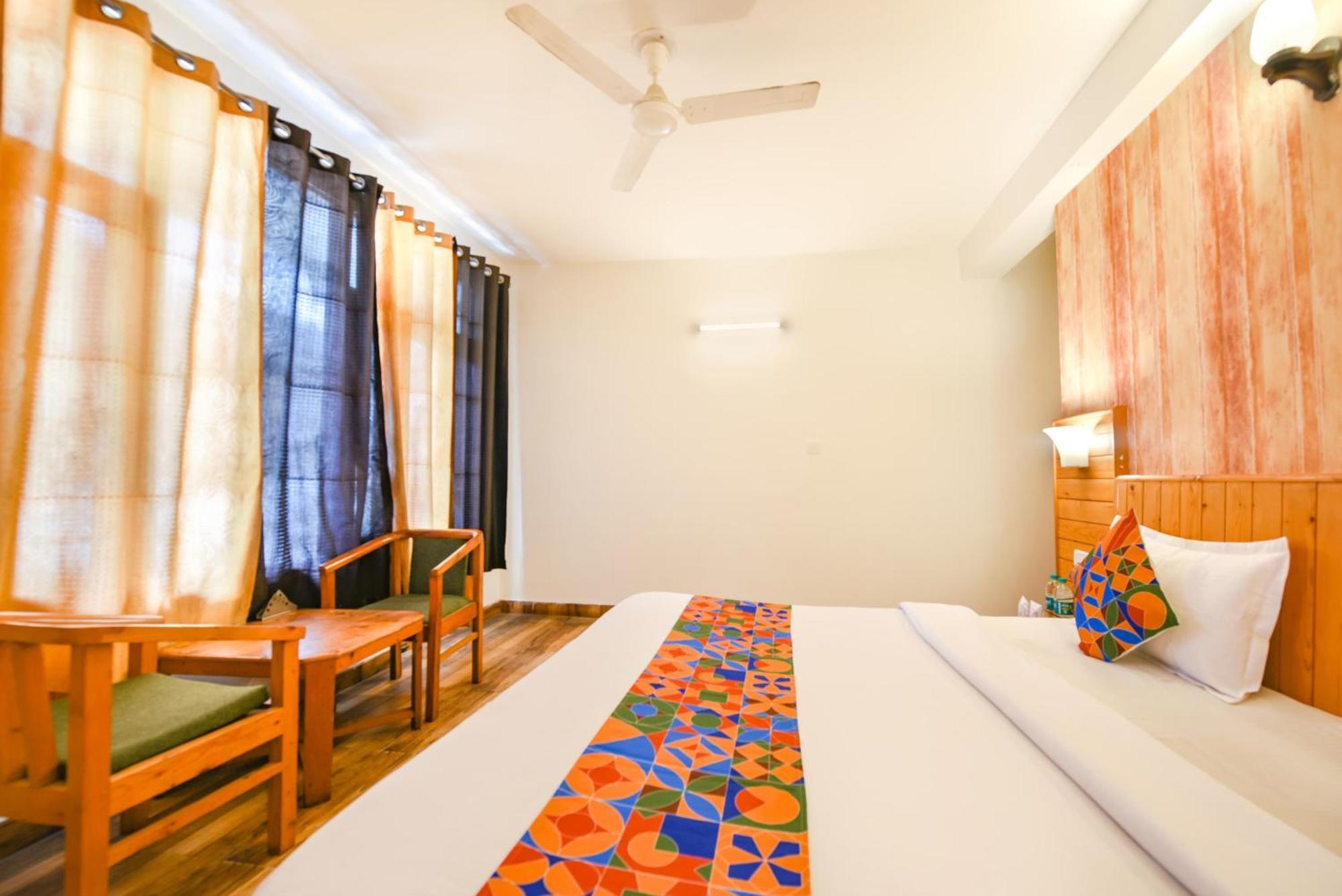 The Kanchanikoot - Luxury Comfort ! Travellers Delight ! Budget Friendly ! Prime Location ! Guest Favourite Hotel